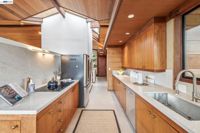 760 WILDCAT CANYON ROAD, Berkeley, CA 94708