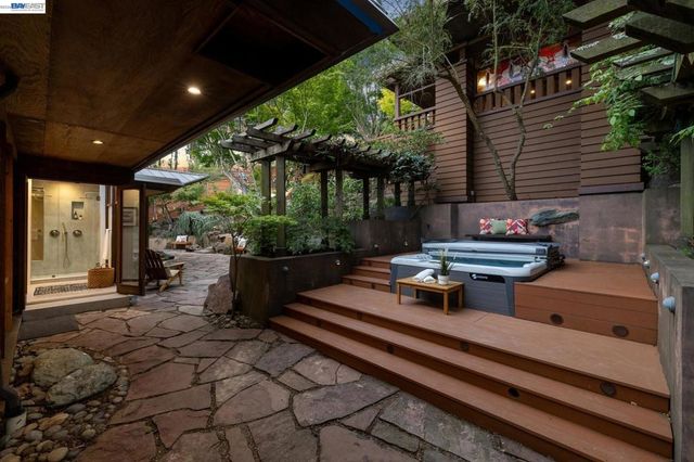 760 WILDCAT CANYON ROAD, Berkeley, CA 94708