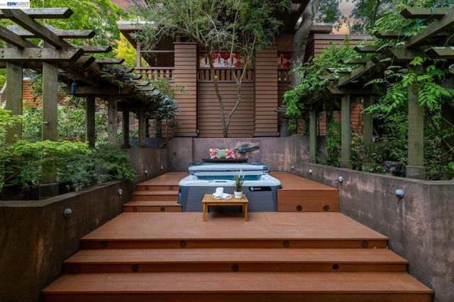 760 WILDCAT CANYON ROAD, Berkeley, CA 94708