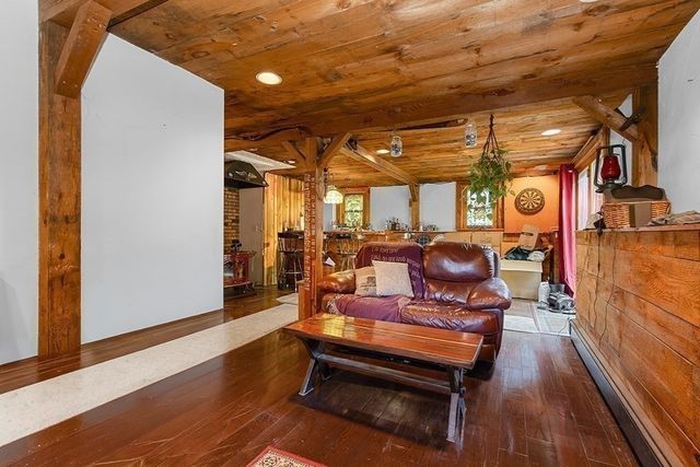 56 Alton Rd, North Attleboro, MA 02760