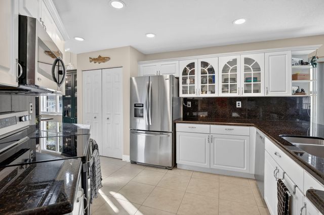 1294 NW 168th Avenue, Pembroke Pines, FL 33028