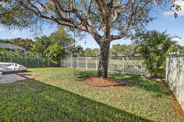 1294 NW 168th Avenue, Pembroke Pines, FL 33028