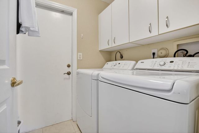 1294 NW 168th Avenue, Pembroke Pines, FL 33028