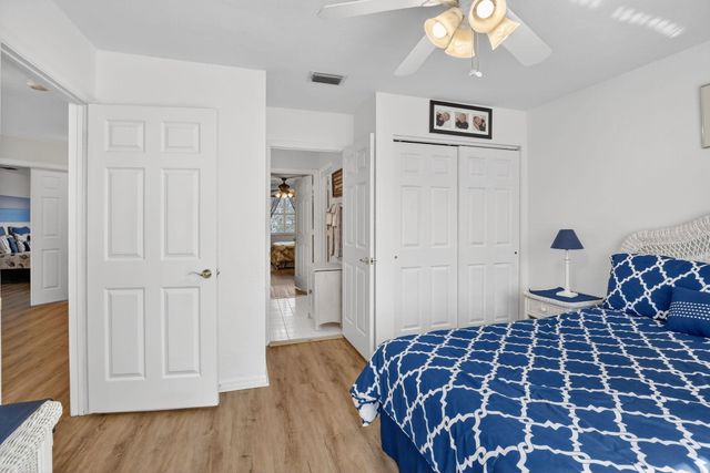 1294 NW 168th Avenue, Pembroke Pines, FL 33028