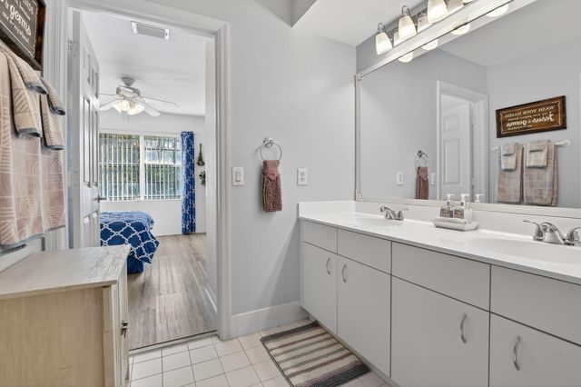 1294 NW 168th Avenue, Pembroke Pines, FL 33028