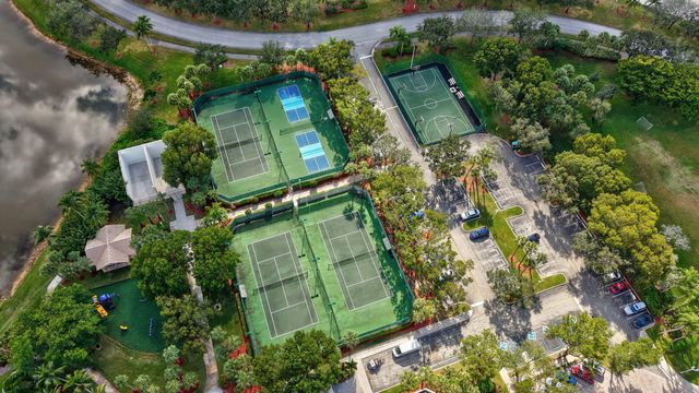 1294 NW 168th Avenue, Pembroke Pines, FL 33028