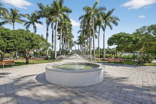 1294 NW 168th Avenue, Pembroke Pines, FL 33028