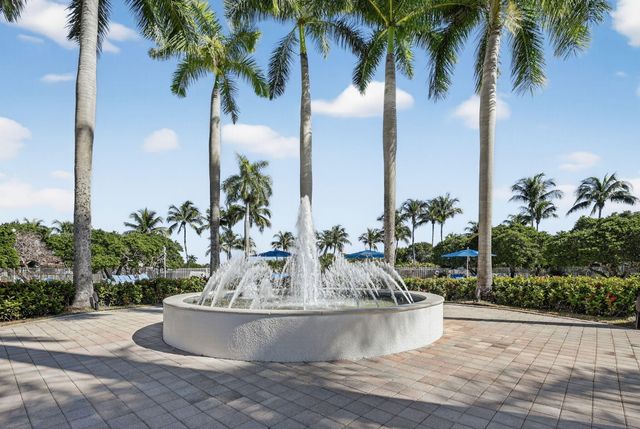 1294 NW 168th Avenue, Pembroke Pines, FL 33028