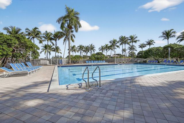 1294 NW 168th Avenue, Pembroke Pines, FL 33028