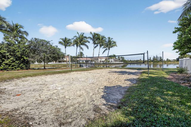 1294 NW 168th Avenue, Pembroke Pines, FL 33028