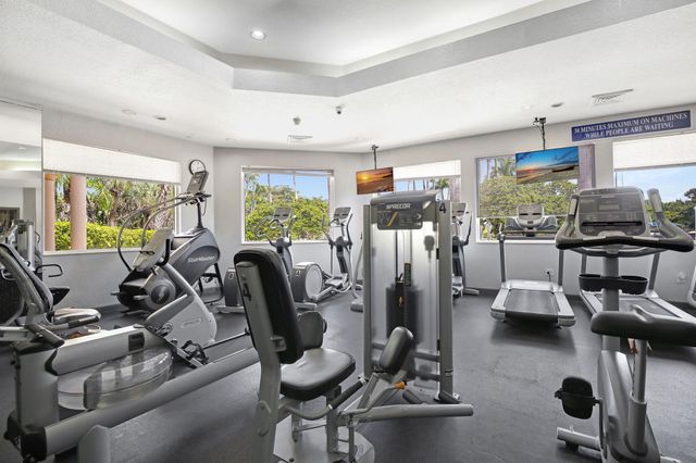 1294 NW 168th Avenue, Pembroke Pines, FL 33028