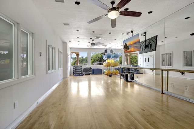 1294 NW 168th Avenue, Pembroke Pines, FL 33028