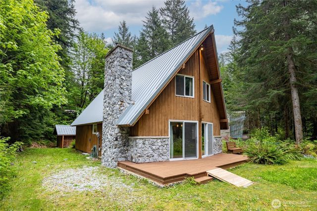 6924 Baker Circle, Deming, WA 98244