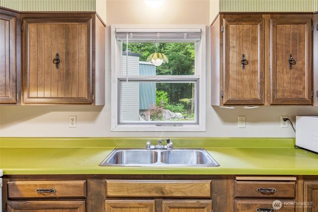 6924 Baker Circle, Deming, WA 98244