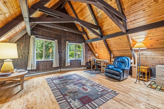 6924 Baker Circle, Deming, WA 98244