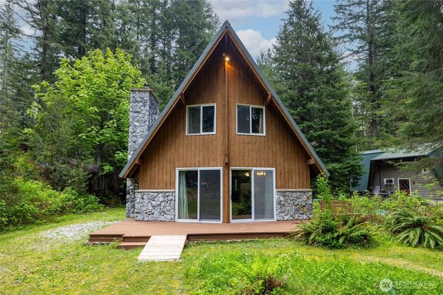 6924 Baker Circle, Deming, WA 98244