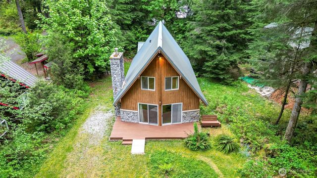 6924 Baker Circle, Deming, WA 98244