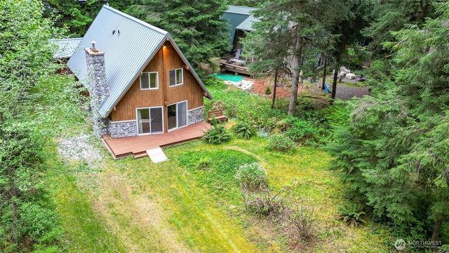 6924 Baker Circle, Deming, WA 98244