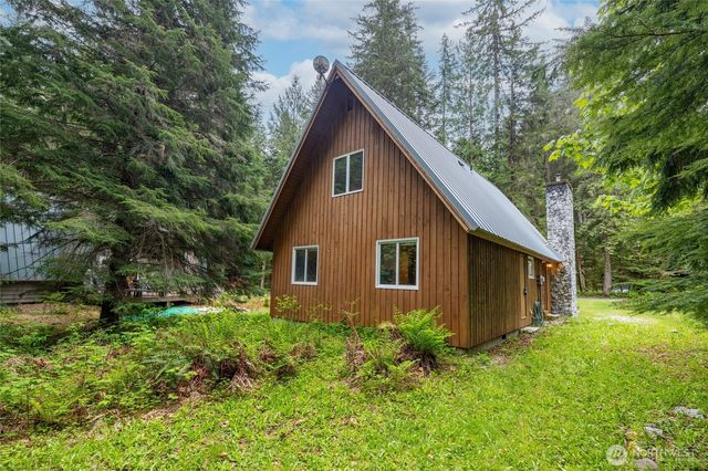 6924 Baker Circle, Deming, WA 98244