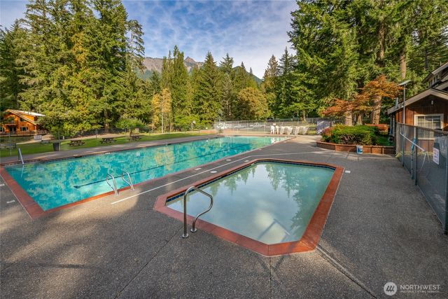 6924 Baker Circle, Deming, WA 98244