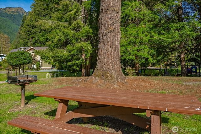 6924 Baker Circle, Deming, WA 98244