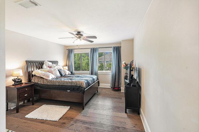 18522 Cascade Timbers Lane, Tomball, TX 77377
