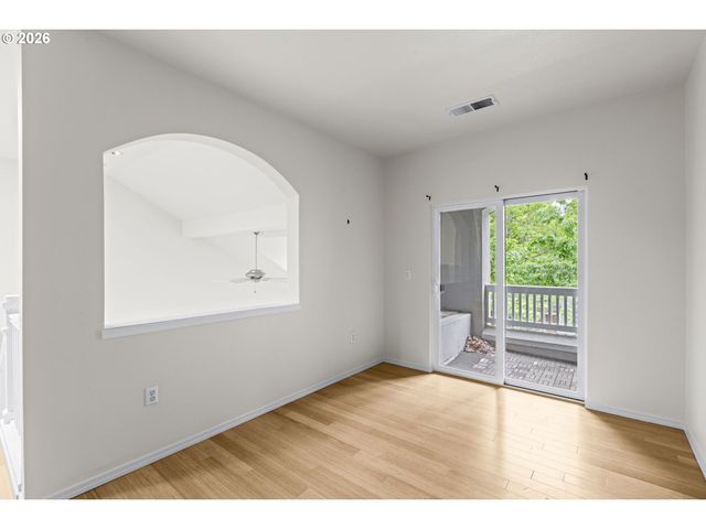 6443 Ne BRIGHTON St, Hillsboro, OR 97124