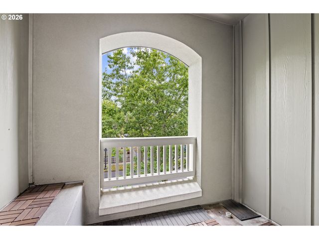 6443 Ne BRIGHTON St, Hillsboro, OR 97124