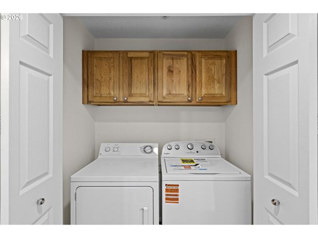 6443 Ne BRIGHTON St, Hillsboro, OR 97124