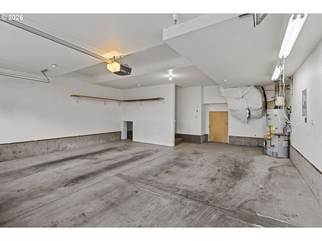 6443 Ne BRIGHTON St, Hillsboro, OR 97124
