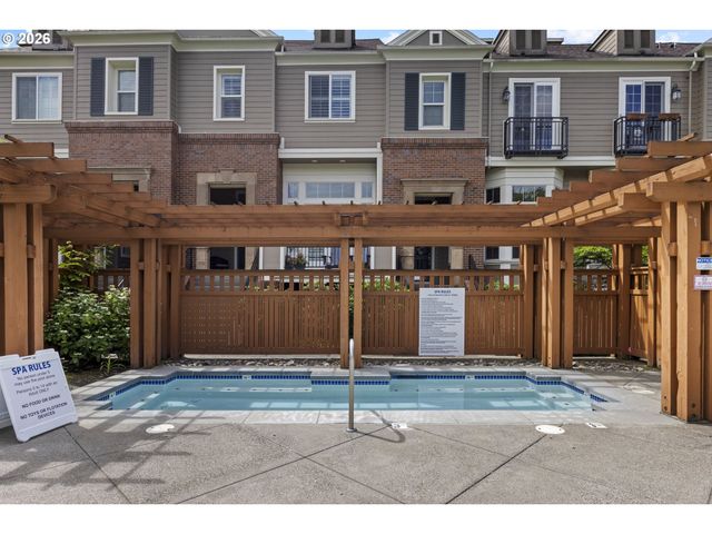 6443 Ne BRIGHTON St, Hillsboro, OR 97124