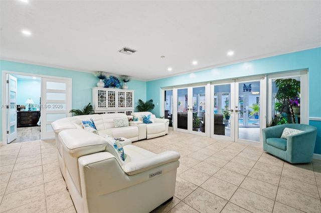 9838 SW 94th Terrace, Miami, FL 33176