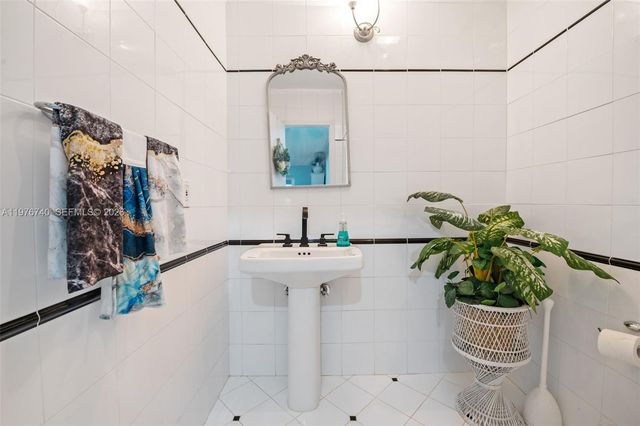9838 SW 94th Terrace, Miami, FL 33176