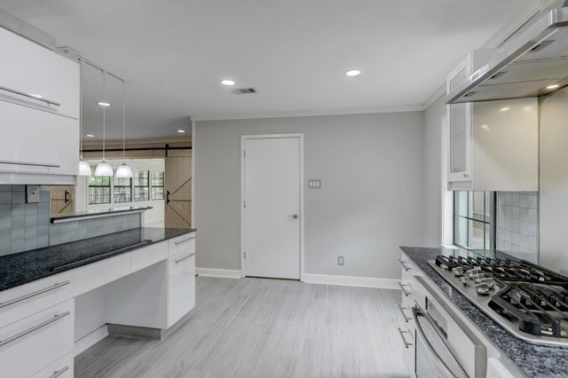 5419 Dumfries Drive, Houston, TX 77096