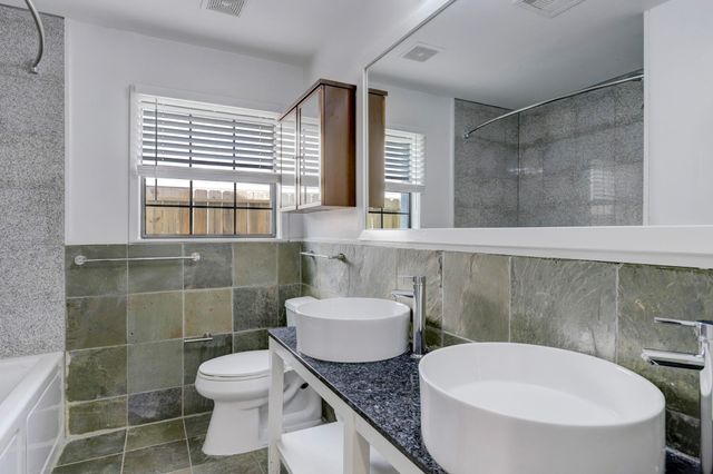 5419 Dumfries Drive, Houston, TX 77096