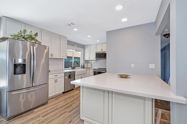 9088 Pecor Way, Orangevale, CA 95662
