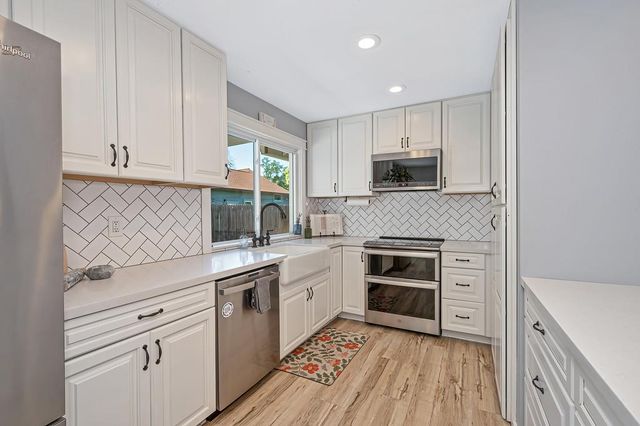 9088 Pecor Way, Orangevale, CA 95662