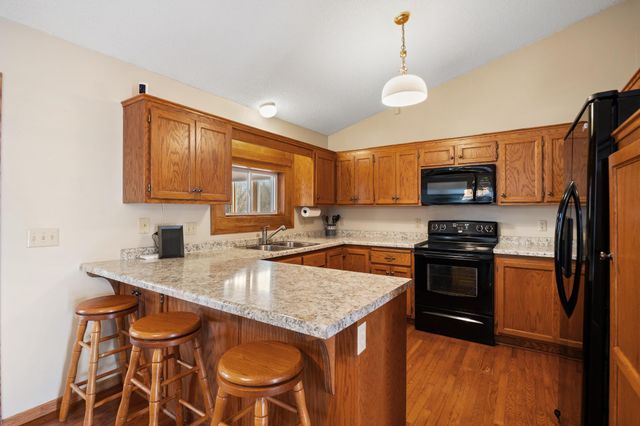 553 Hawthorn Road, Circle Pines, MN 55014