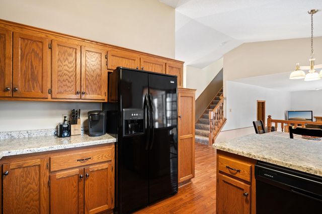 553 Hawthorn Road, Circle Pines, MN 55014