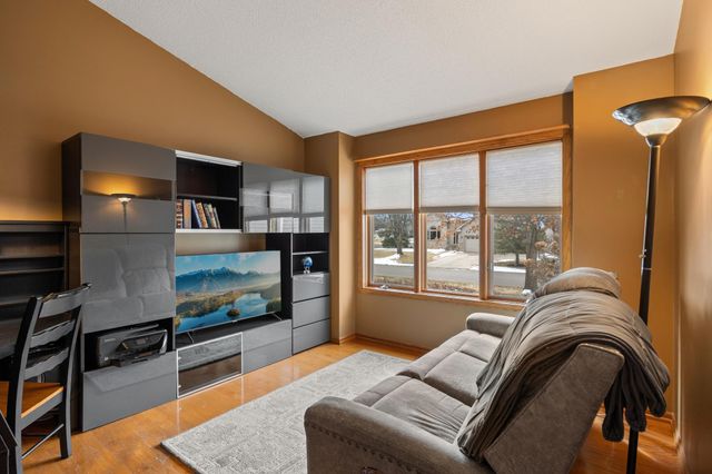 553 Hawthorn Road, Circle Pines, MN 55014