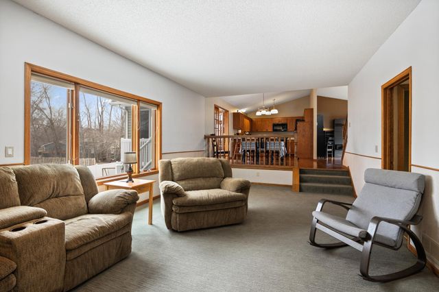553 Hawthorn Road, Circle Pines, MN 55014