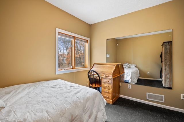 553 Hawthorn Road, Circle Pines, MN 55014