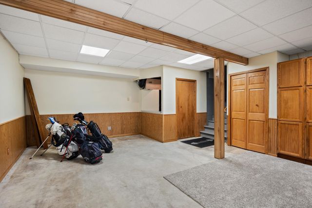 553 Hawthorn Road, Circle Pines, MN 55014