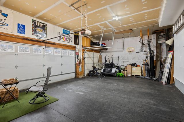 553 Hawthorn Road, Circle Pines, MN 55014