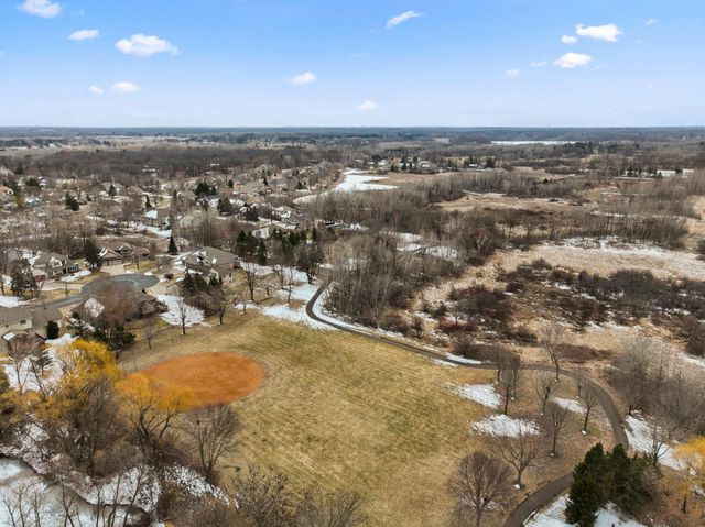 553 Hawthorn Road, Circle Pines, MN 55014