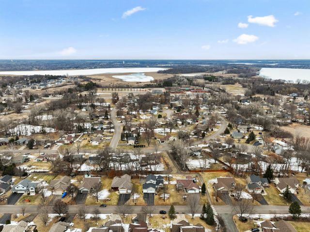 553 Hawthorn Road, Circle Pines, MN 55014