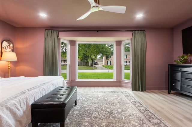 27210 Paula Lane, Conroe, TX 77385