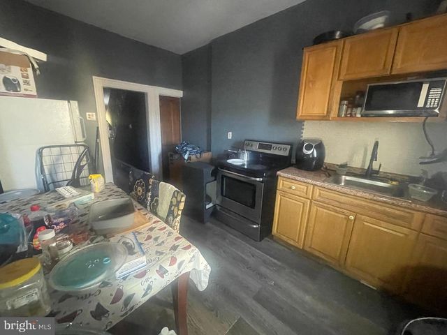 2633 N 9TH ST, Philadelphia, PA 19133