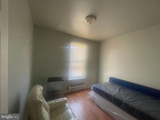 2633 N 9TH ST, Philadelphia, PA 19133