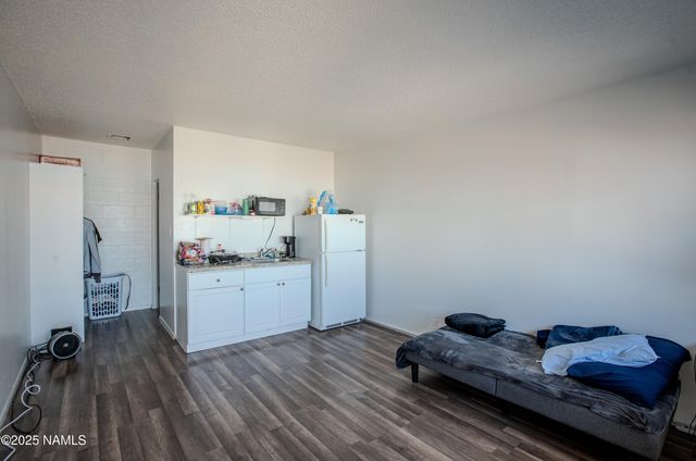 1221 E 3rd Street, Winslow, AZ 86047